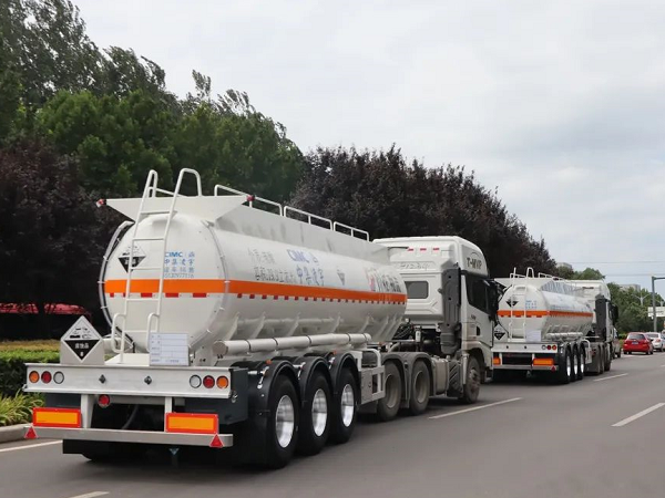 貴州新客戶一次性下單10臺車，凌宇液罐在業內是真香……