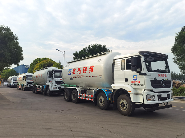 一分信任，十分責任，中集凌宇粉罐車交付六年老客戶！