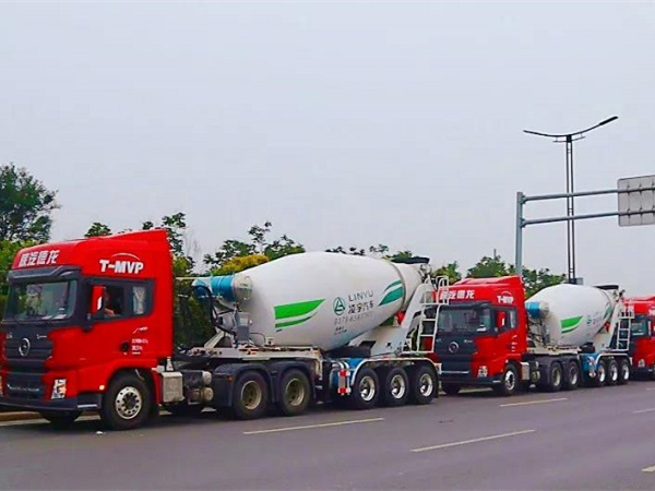 天氣炎熱，交付火熱，中集凌宇半掛攪拌車實力圈粉，“熱度”不減！